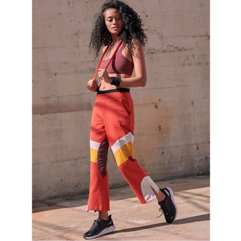 Free People Movement Flurry Cropped Sweat Pant- Medium